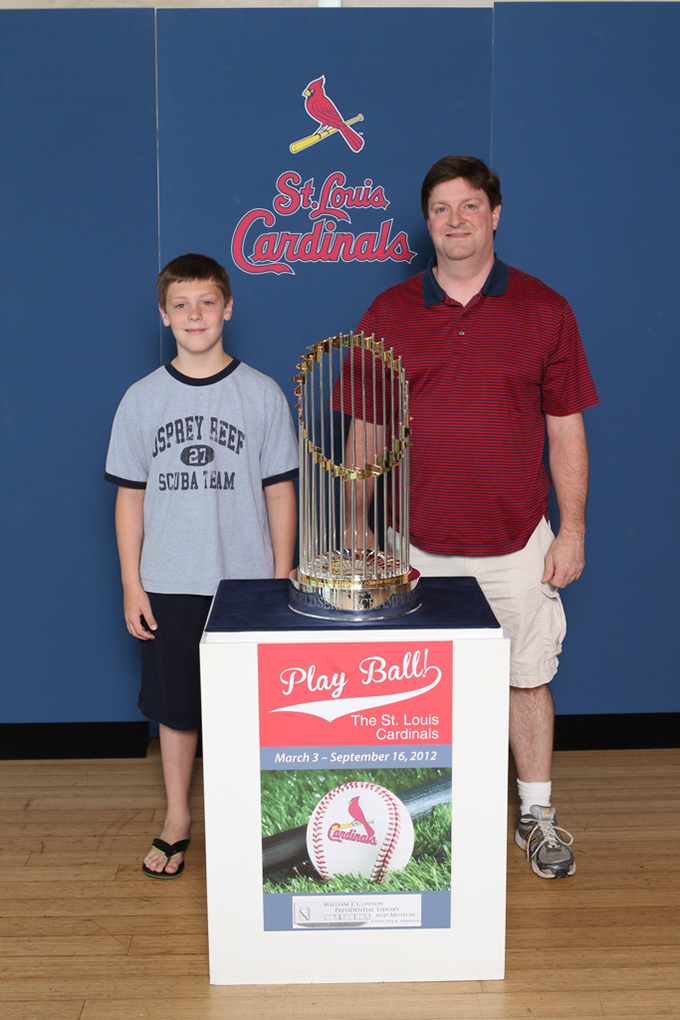 206 ©NELSON CHENAULT CLINTON CENTER presents ST LOUIS CARDINALS WORLD CHAMPIONSHIP TROPHY 070412