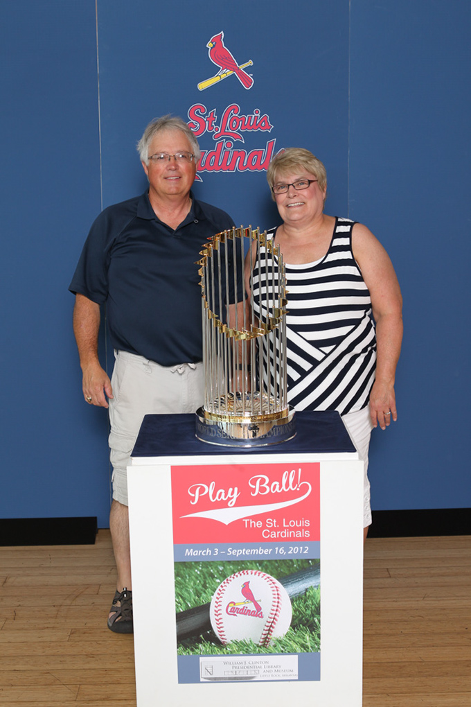 209 ©NELSON CHENAULT CLINTON CENTER presents ST LOUIS CARDINALS WORLD CHAMPIONSHIP TROPHY 070412