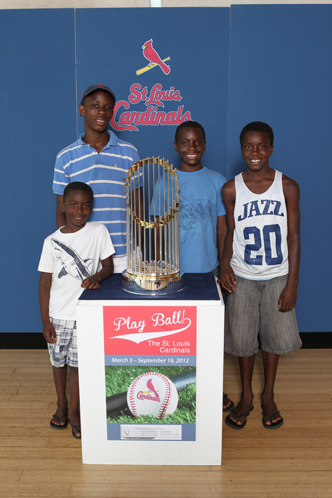 486 ©NELSON CHENAULT CLINTON CENTER presents ST LOUIS CARDINALS WORLD CHAMPIONSHIP TROPHY 070412
