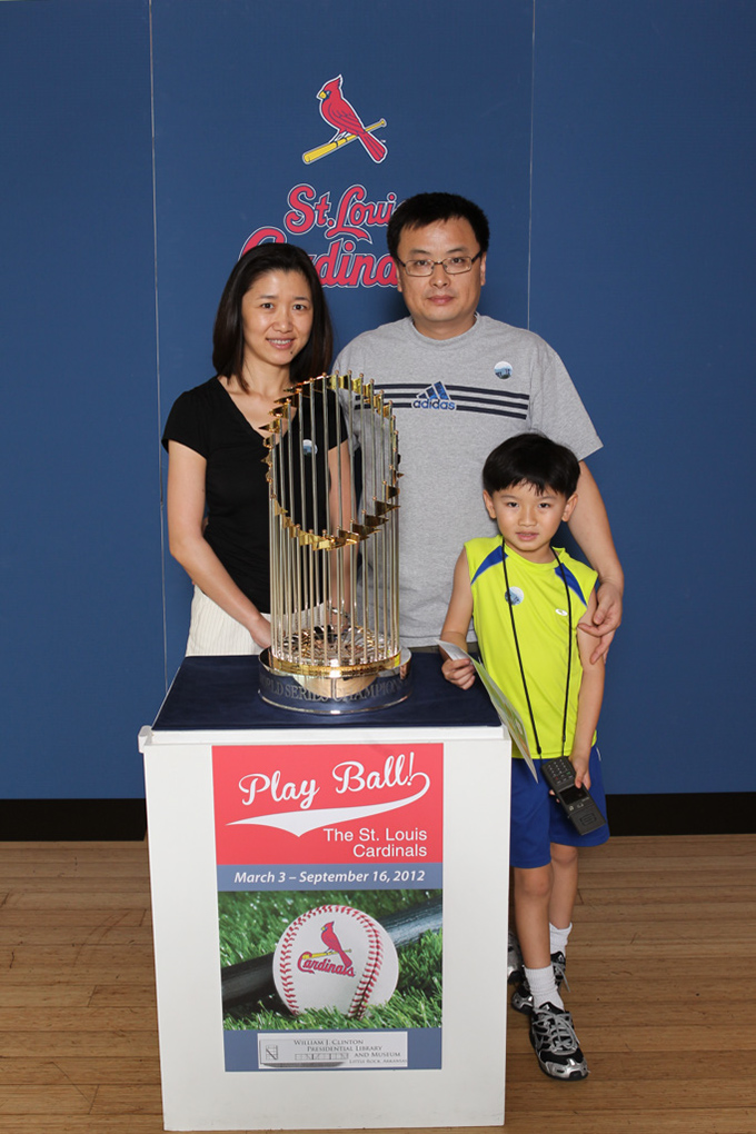 077 ©NELSON CHENAULT CLINTON CENTER presents ST LOUIS CARDINALS WORLD CHAMPIONSHIP TROPHY 070712