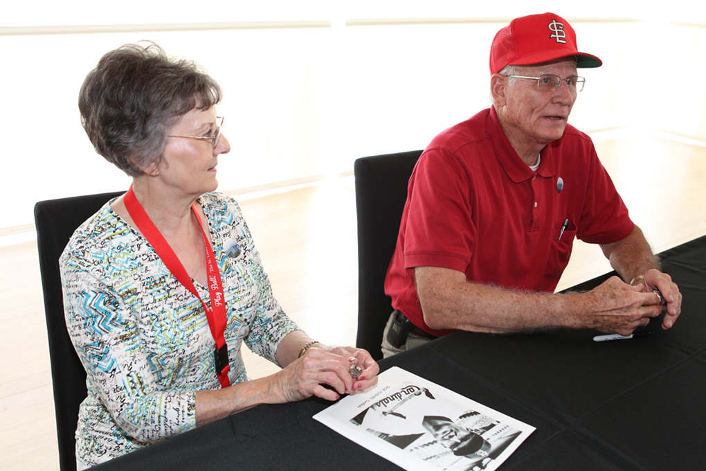 256 ©NELSON CHENAULT CLINTON CENTER presents ST LOUIS CARDINALS WORLD CHAMPIONSHIP TROPHY 070712