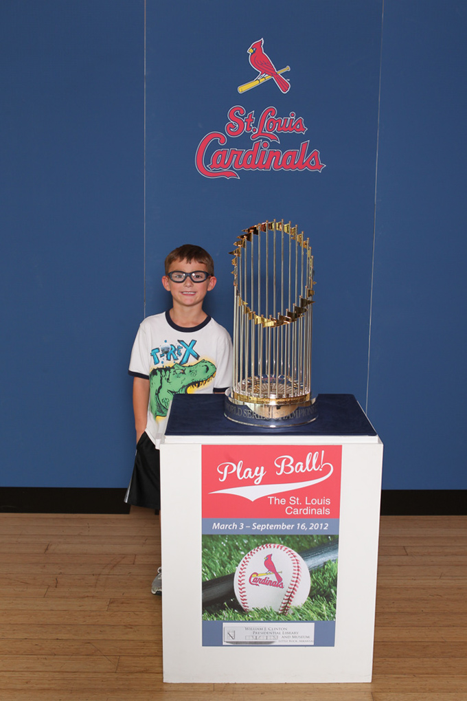 187 ©NELSON CHENAULT CLINTON CENTER presents ST LOUIS CARDINALS WORLD CHAMPIONSHIP TROPHY 070712