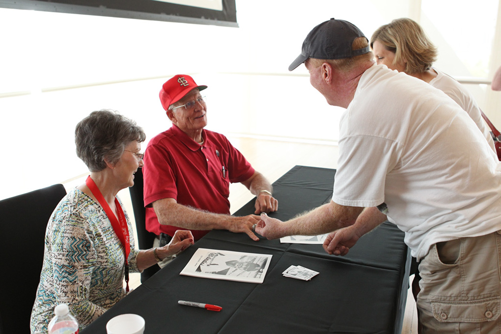 246 ©NELSON CHENAULT CLINTON CENTER presents ST LOUIS CARDINALS WORLD CHAMPIONSHIP TROPHY 070712
