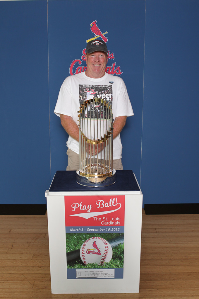 194 ©NELSON CHENAULT CLINTON CENTER presents ST LOUIS CARDINALS WORLD CHAMPIONSHIP TROPHY 070712