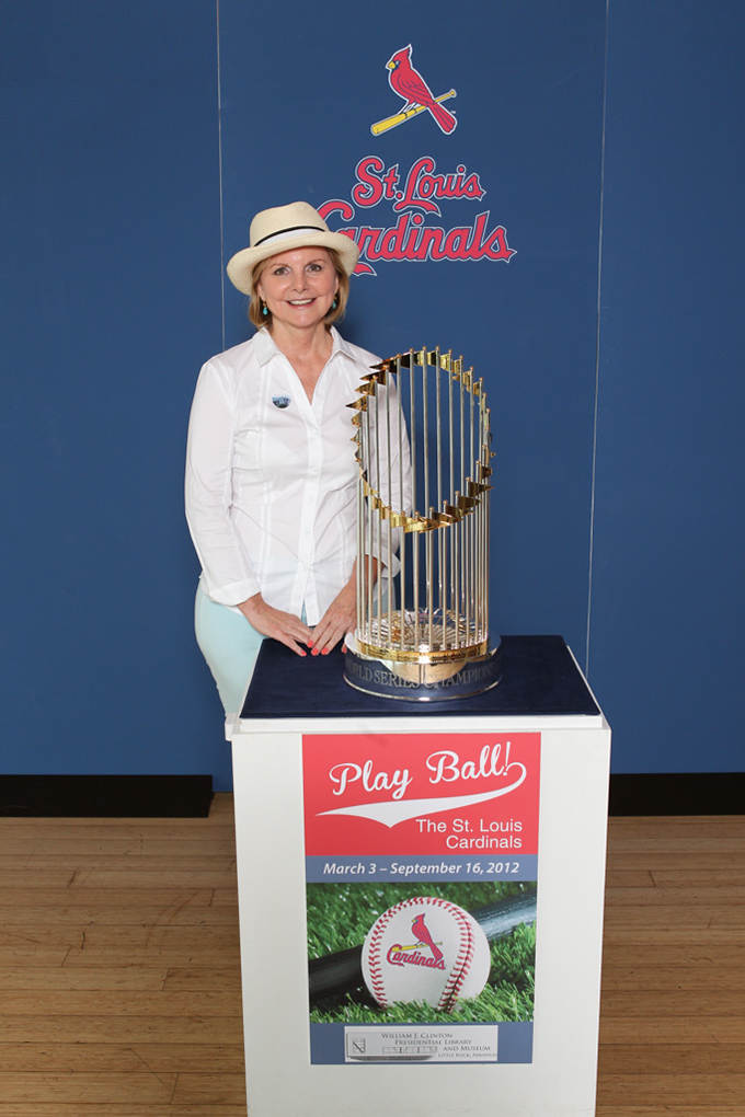 265 ©NELSON CHENAULT CLINTON CENTER presents ST LOUIS CARDINALS WORLD CHAMPIONSHIP TROPHY 070712