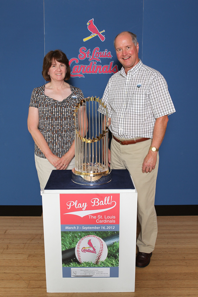 197 ©NELSON CHENAULT CLINTON CENTER presents ST LOUIS CARDINALS WORLD CHAMPIONSHIP TROPHY 070712