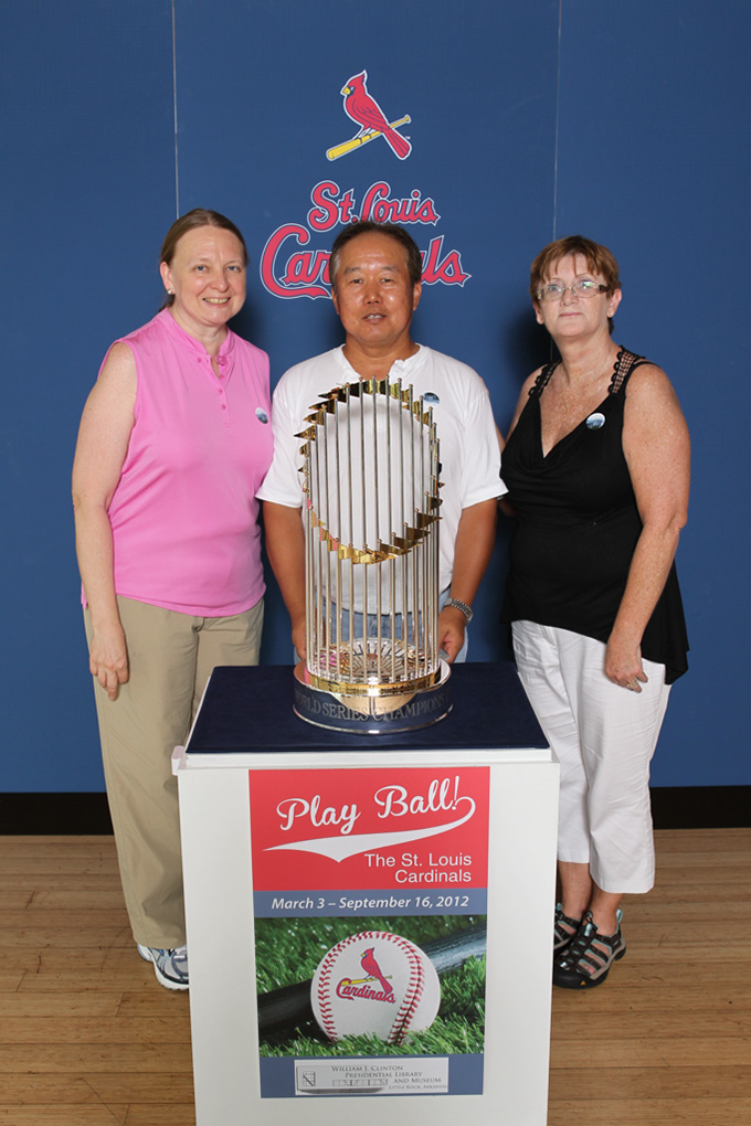212 ©NELSON CHENAULT CLINTON CENTER presents ST LOUIS CARDINALS WORLD CHAMPIONSHIP TROPHY 070712
