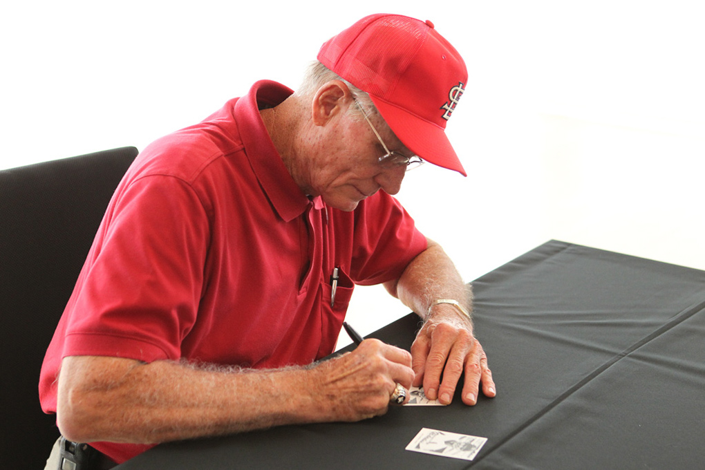 242 ©NELSON CHENAULT CLINTON CENTER presents ST LOUIS CARDINALS WORLD CHAMPIONSHIP TROPHY 070712